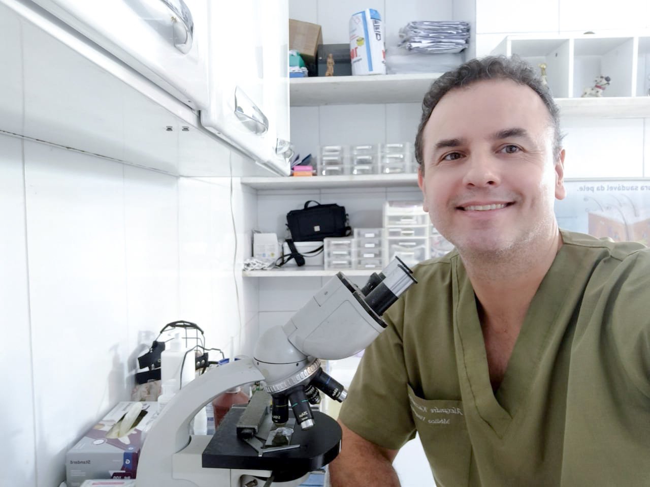 Vetérinario Dermatologista Dr Alexandre kaczmarkiewicz